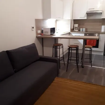 Village Noisiel Апартаменты